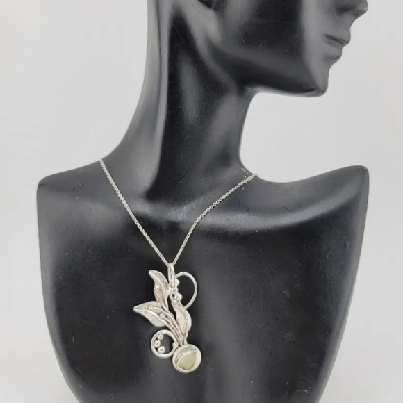 PREHNITE STONE GARDEN PENDANT HANDMADE IN STERLING SILVER - Picture 5 of 7